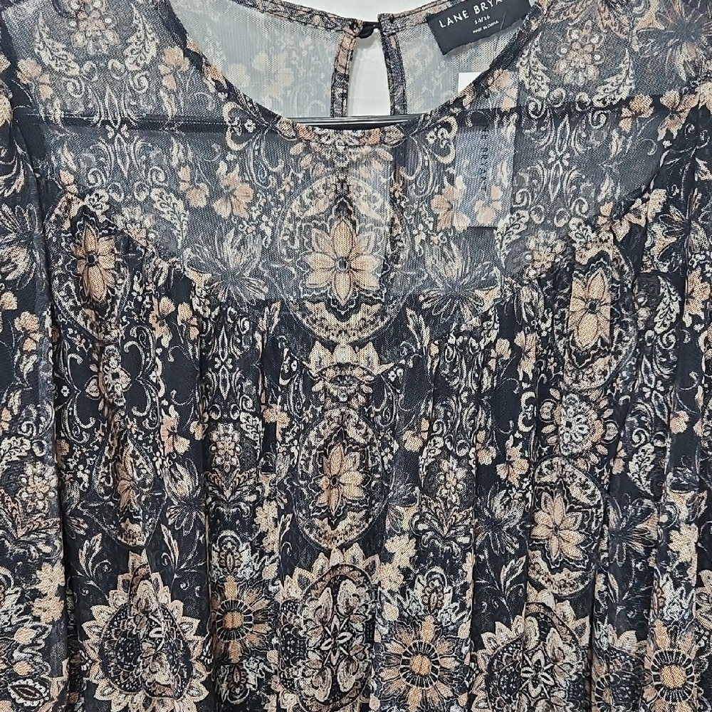 Floral Patterned Top - Picture 6 of 8